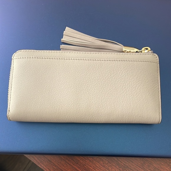 NWOT Kate Spade Wallet with Tassel Zip - Picture 5 of 7